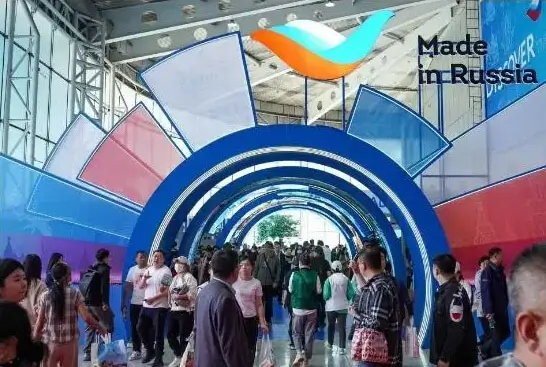 4月底西北旅游穿搭