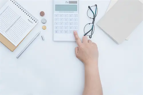 50岁自驾游阿姨哪里的